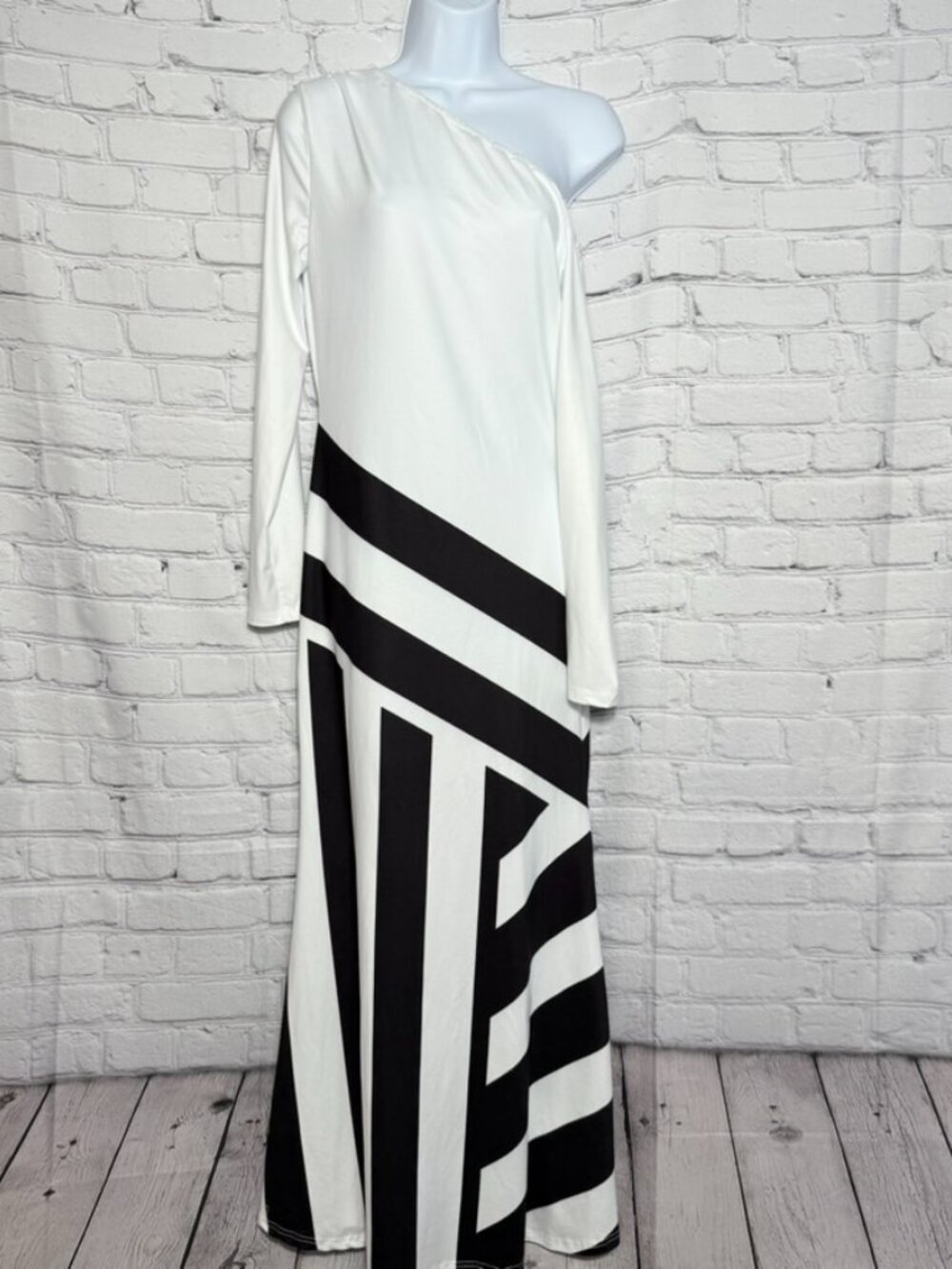 SHEIN Size Small One Shoulder Maxi Dress Black White Abstract Geometric Stretch - Picture 4 of 5